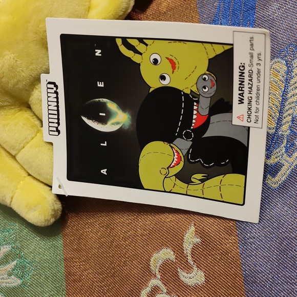 Adorable Phunny Alien Face Hugger Plush NWT - Picture 3 of 6